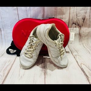 Nfinity cheer shoes
